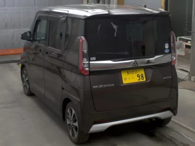 Mitsubishi EK X SPACE
