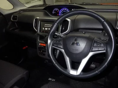 Mitsubishi DELICA D2