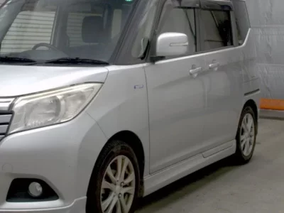 Mitsubishi DELICA D2