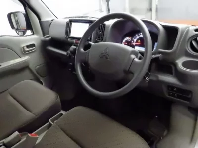 Mitsubishi MINICAB VAN