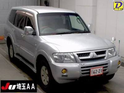 Mitsubishi PAJERO