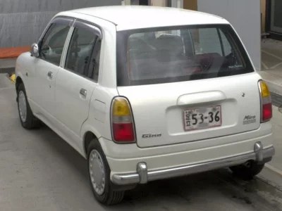 Daihatsu MIRA