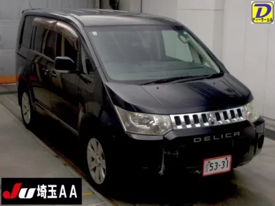 Mitsubishi DELICA D5