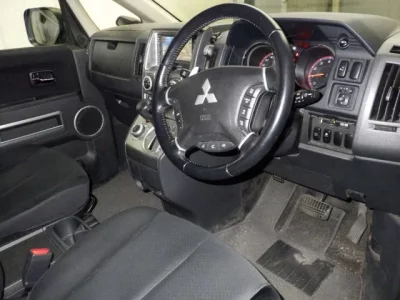 Mitsubishi DELICA D5