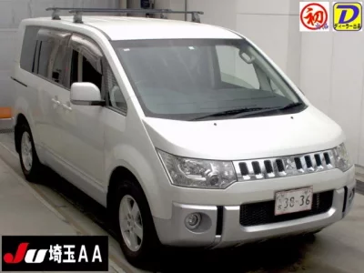 Mitsubishi DELICA D5