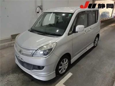 Mitsubishi DELICA D2