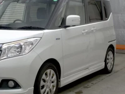 Mitsubishi DELICA D2