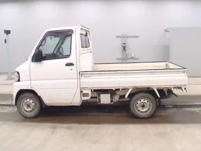 Nissan CLIPPER TRUCK