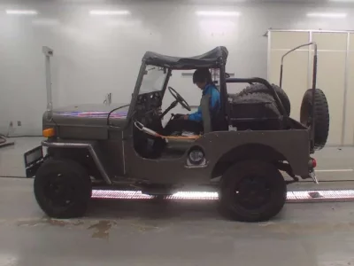 Mitsubishi JEEP