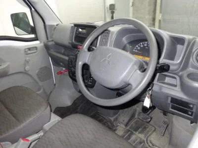 Mitsubishi MINICAB VAN