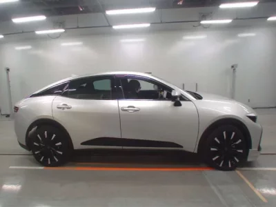 Toyota CROWN CROSSOVER