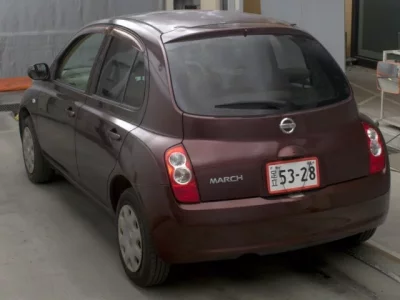 Nissan MARCH