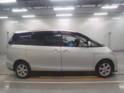 Toyota ESTIMA HYBRID