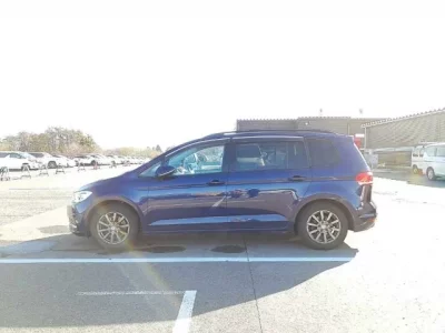 Volkswagen GOLF TOURAN