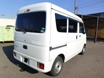 Mitsubishi MINICAB VAN