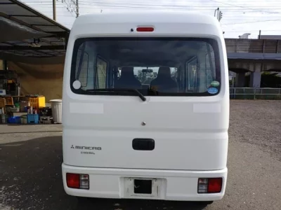 Mitsubishi MINICAB VAN