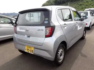 Daihatsu MIRA E S