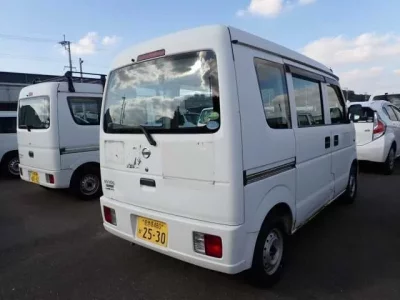 Nissan CLIPPER VAN