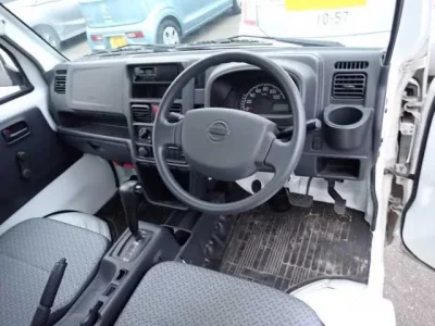 Nissan CLIPPER TRUCK