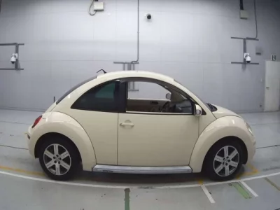 Volkswagen NEW BEETLE
