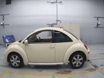Volkswagen NEW BEETLE