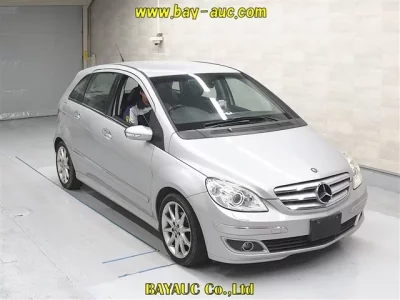 Mercedes-Benz B CLASS