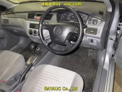 Mitsubishi LANCER VAN