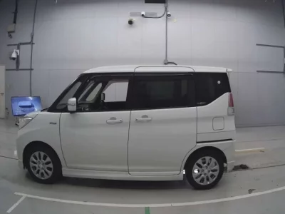 Mitsubishi DELICA D2