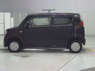 Suzuki MRWAGON