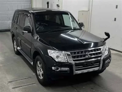 Mitsubishi PAJERO
