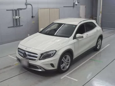 Mercedes-Benz GLA CLASS
