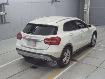 Mercedes-Benz GLA CLASS