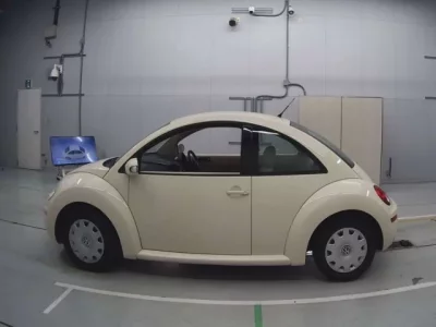 Volkswagen NEW BEETLE