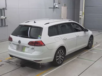 Volkswagen GOLF VARIANT