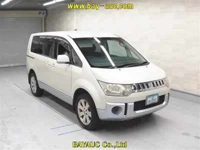 Mitsubishi DELICA D5