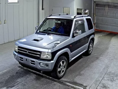 Mitsubishi PAJERO MINI