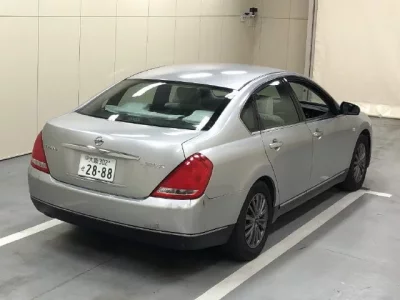 Nissan TEANA