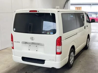 Toyota REGIUS ACE VAN
