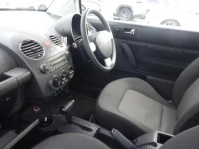 Volkswagen NEW BEETLE