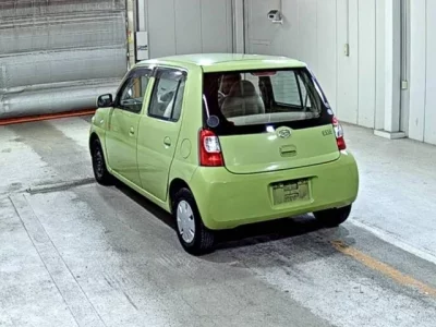 Daihatsu Esse