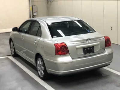 Toyota AVENSIS SEDAN