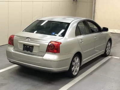 Toyota AVENSIS SEDAN