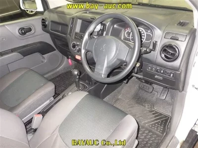 Mitsubishi LANCER VAN