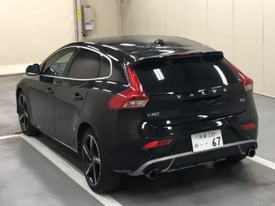 Volvo V40