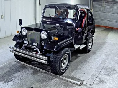 Mitsubishi JEEP