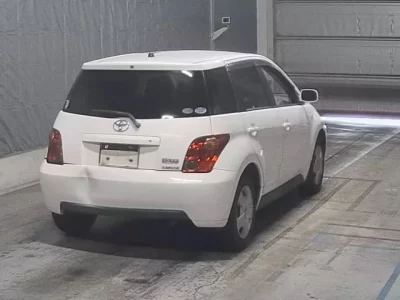 Toyota IST