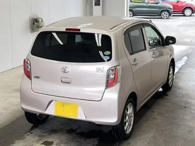 Daihatsu MIRA E S