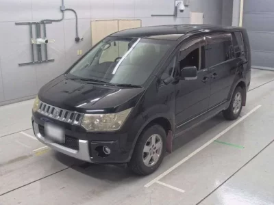 Mitsubishi DELICA D5