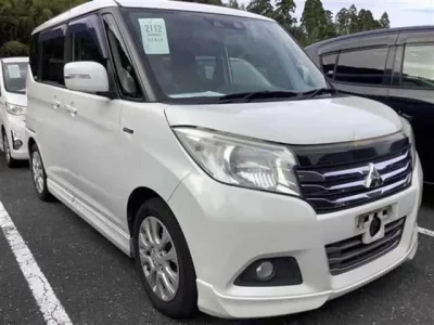 Mitsubishi DELICA D2