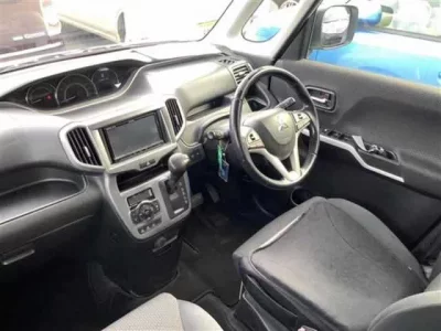 Mitsubishi DELICA D2